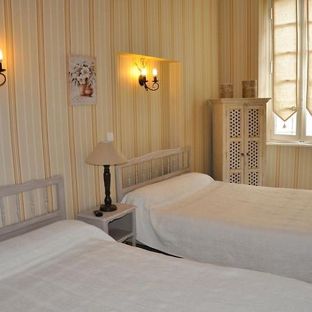 Les Deux Acacias Hotel Villepinte  ภายนอก รูปภาพ