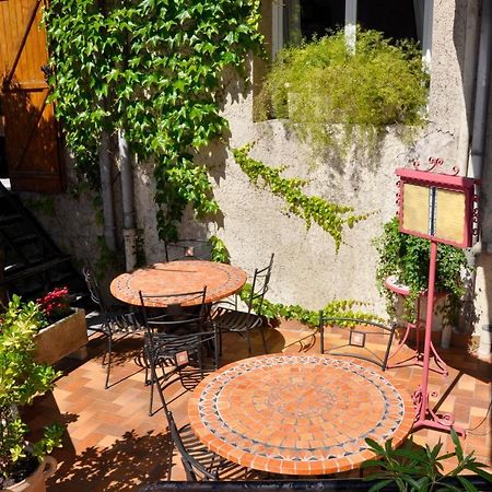 Les Deux Acacias Hotel Villepinte  ภายนอก รูปภาพ